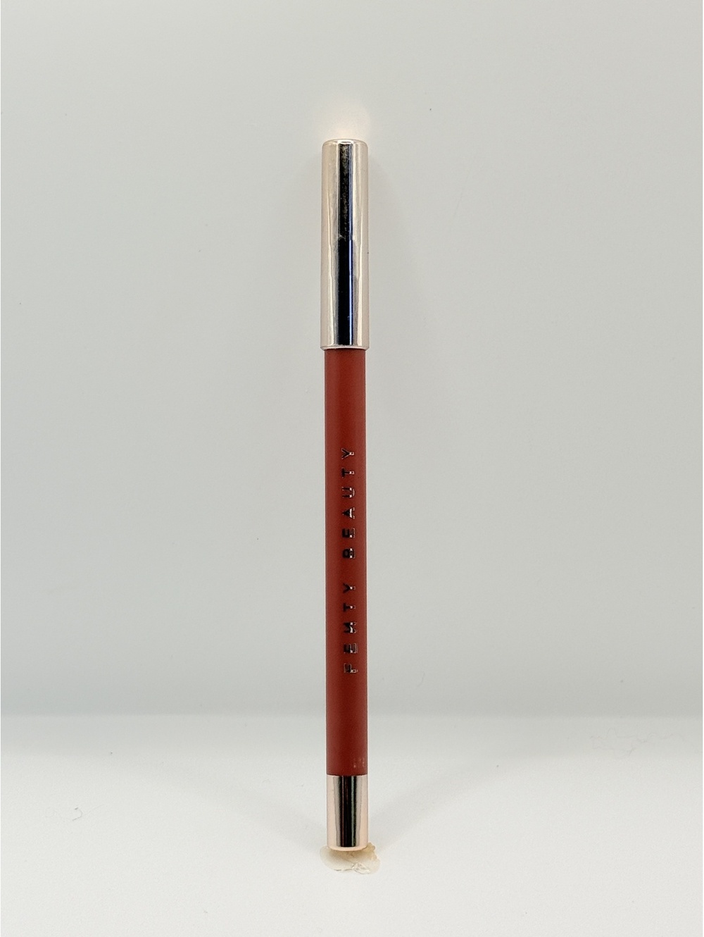 Fenty Trace'd Out Pencil Lip Liner RiRi